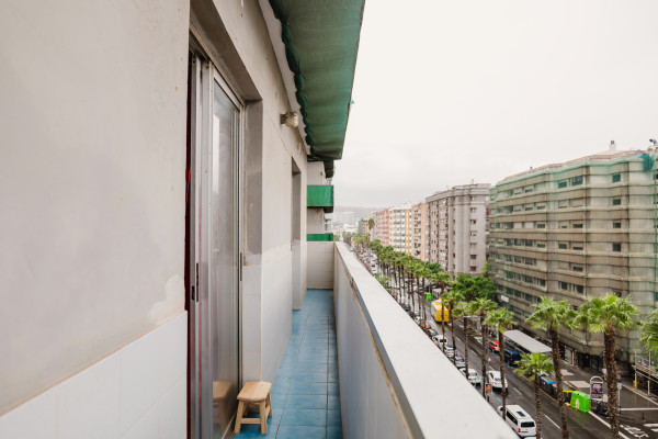 Avenida José Mesa y López #57, Las Palmas de Gran Canaria, Las Palmas, 35010