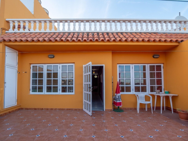 Santa María de Guía de Gran Canaria, Las Palmas, 35450