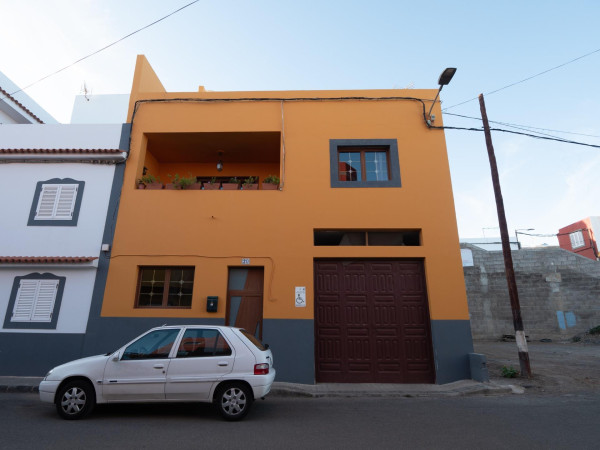 Santa María de Guía de Gran Canaria, Las Palmas, 35450