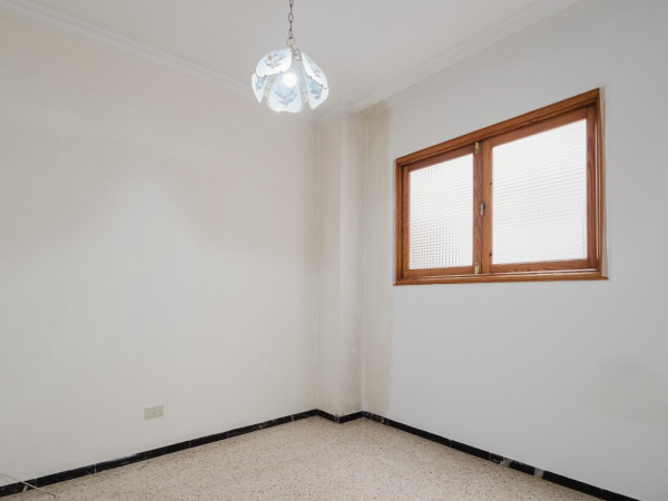 Las Palmas de Gran Canaria, Las Palmas, 35006