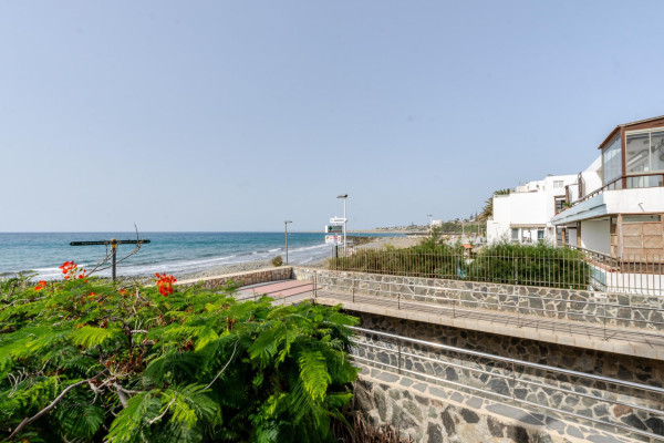 Calle Hamburgo #21, Maspalomas, Las Palmas, 35100