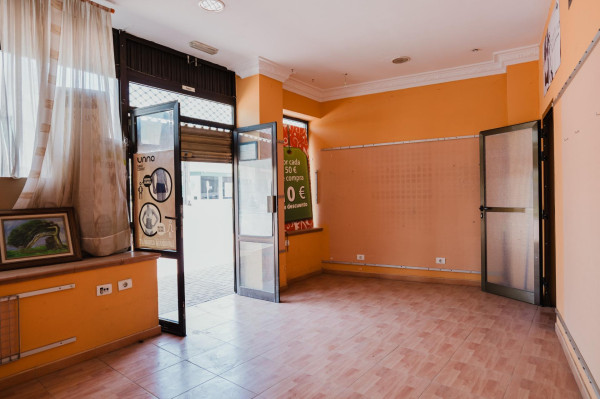 AVENIDA DE CARLOS V #32, Ingenio, Las Palmas, 35240